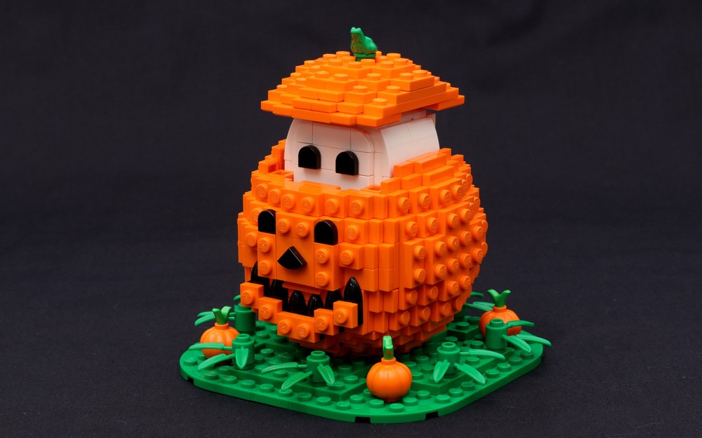 Lego Ghost in the Pumpkin