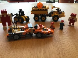 31017 Pivot Turning Loader