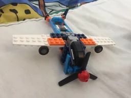 31099 Weird Airplane