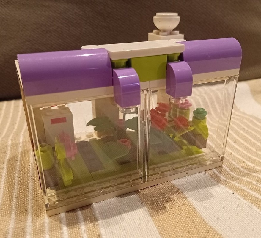 Lego Olivia's Greenhouse