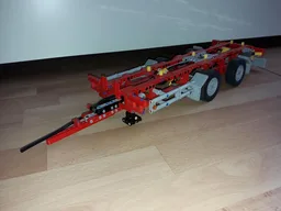 Trailer with swap container