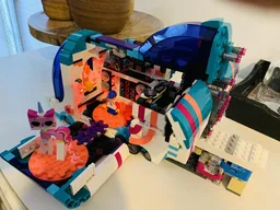 Pop-Up Party Bus 70828 with Extended Dance Floor, "Automatic" Light, Centered Disco Ball, and Circuit Cubes Compact Motorization,