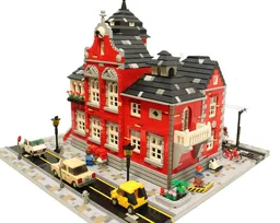 Modular red townhill
