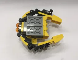 31014 - Millenium Falcon