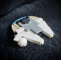 10698 - Millennium Falcon