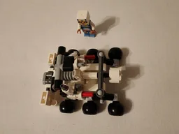 30682 snow groomer