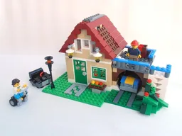 31038 Changing Home