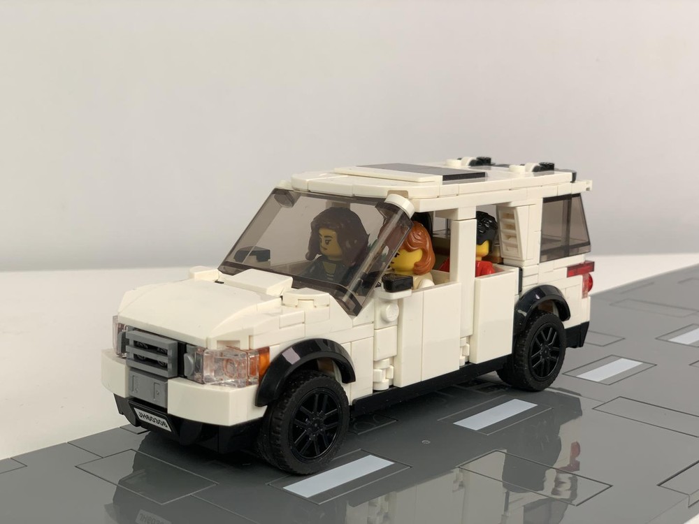 Lego Ford Explorer (6-wide)