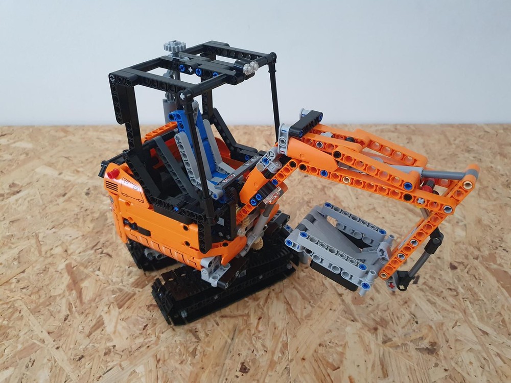 Lego 42038 alternate model: Mini excavator