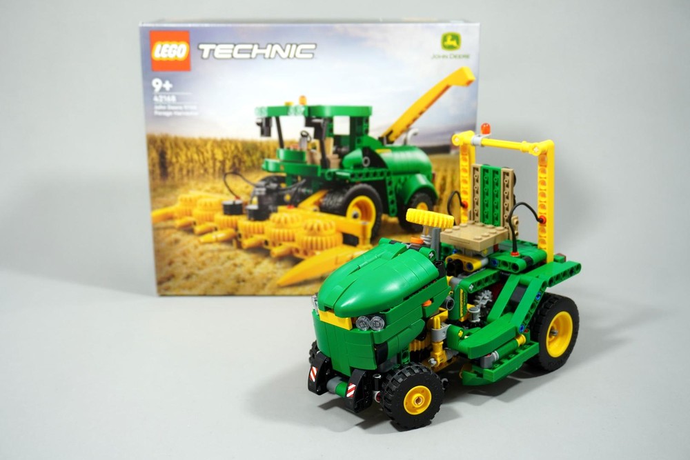 Lego 42168- Lawn tractor