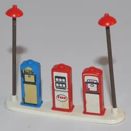 HO Scale Accessory Petrol Pumps Esso / White