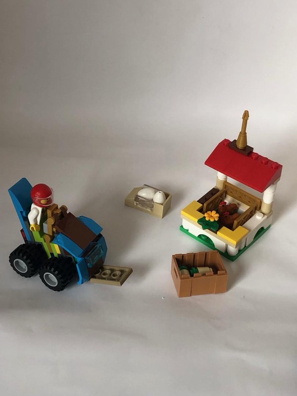 Lego 60344 Forklifter and Hen House
