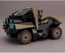 76923 Triangular Vehicle