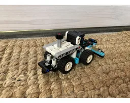 42133 alt. build: Tractor