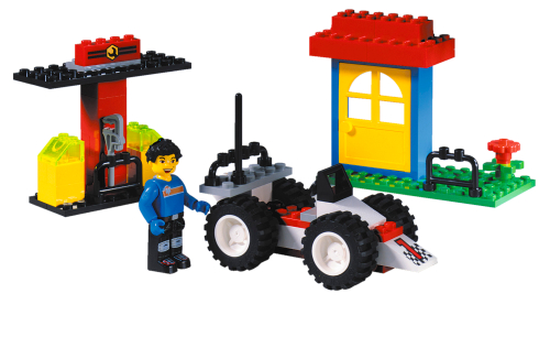 Lego Max's Pitstop