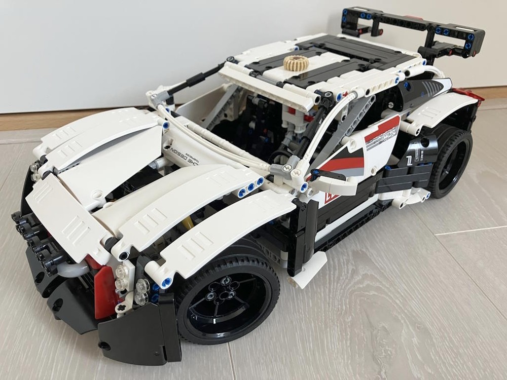 Lego 42096 Rally Car