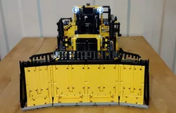 42131 CAT D11 Bulldozer with working lights.