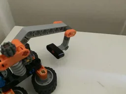 30710 Harbor Crane