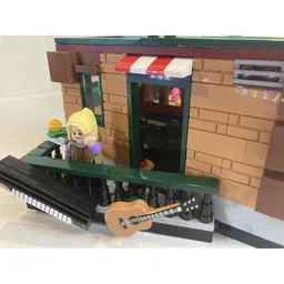 Modular Central Perk