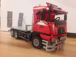 Truck 6x2 with lifting axle