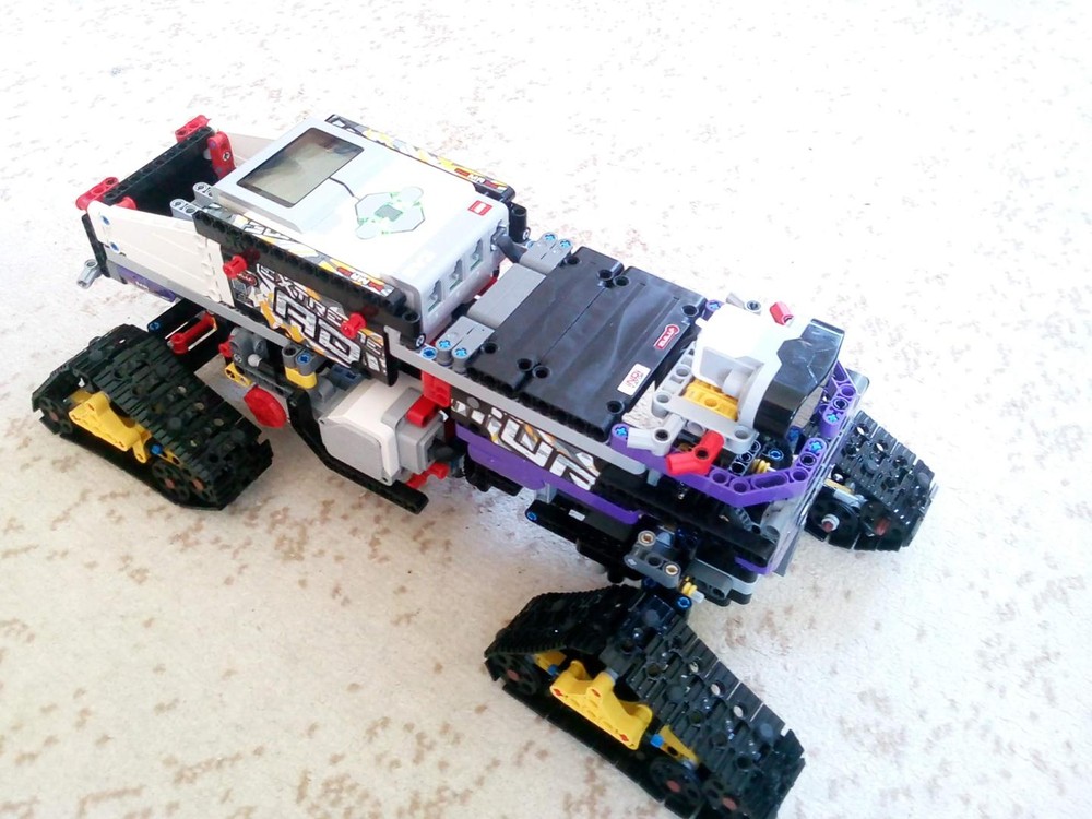 Lego 4 x 4 EXTR3ME TRACKER