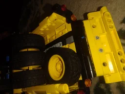Off-road pickup truck