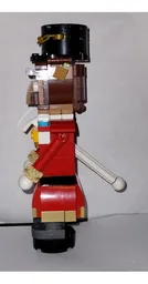 Pointy-eared nutcracker