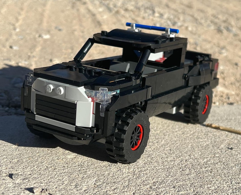 Lego 2022 Toyota Tundra TRD Pro 76905