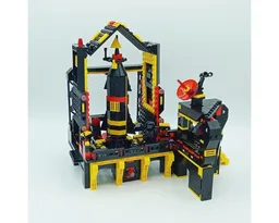 10355 Blacktron Rocket Base