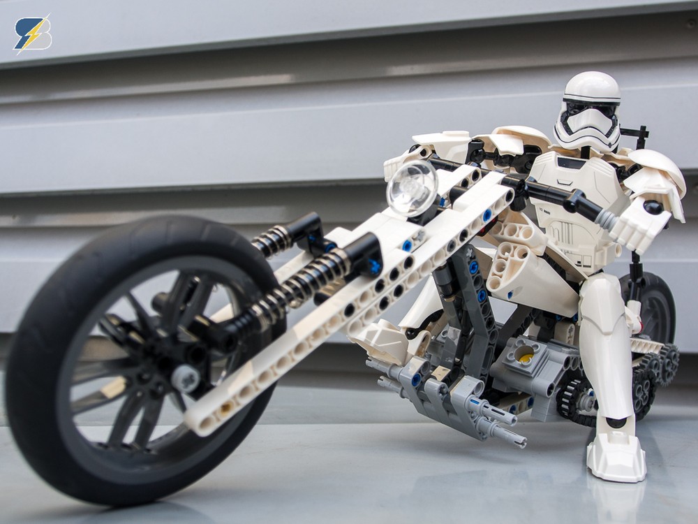 Lego 1st Stormtrooper motorcycle - 42036+42039