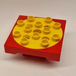 Duplo Toolo Turntable 4 x 4 Base with Yellow Top Plate / Red