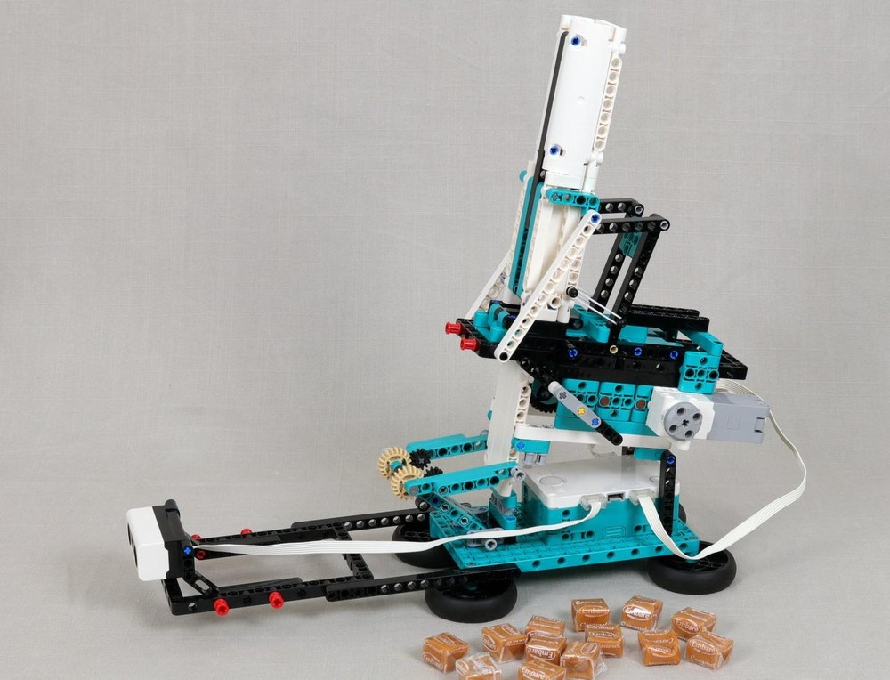 Lego Creamy Caramel Catapult