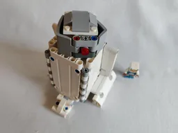 R2-D2 1:6 Scale