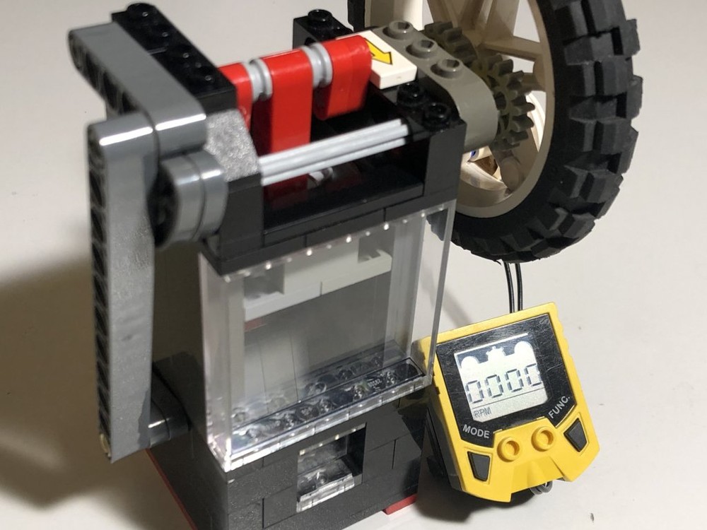 Lego Simple Single Cylinder Vacuum Engine with Adjustable Timing