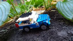 6913 SUV