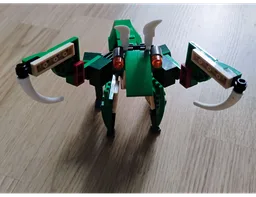 Praying Mantis - 31058 ALT
