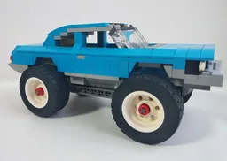 10252 Monster Sedan