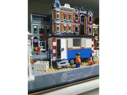Site hut on wheels