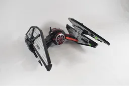 The "W" Starfighter