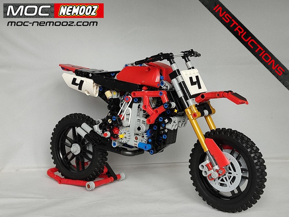 Lego DUCATI crosss V4