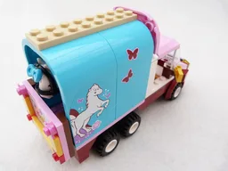 3186 Horse Van