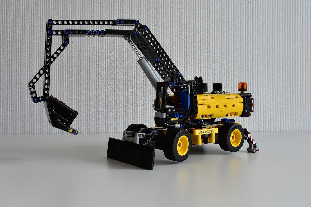 Lego 42108 alternate - wheeled excavator