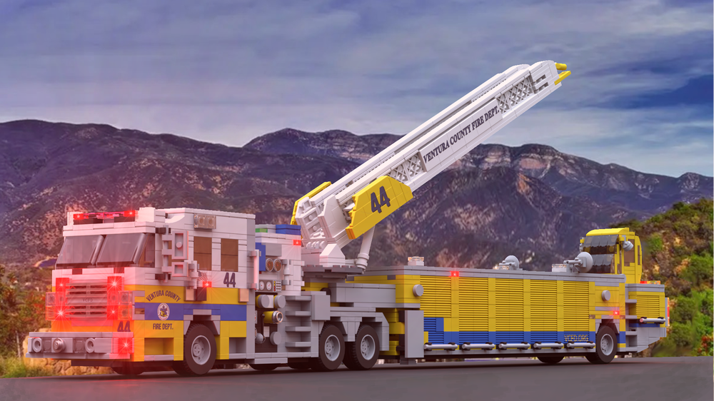Lego 2017 Rosenbauer Commander Tiller Ladder Firetruck Ventura County