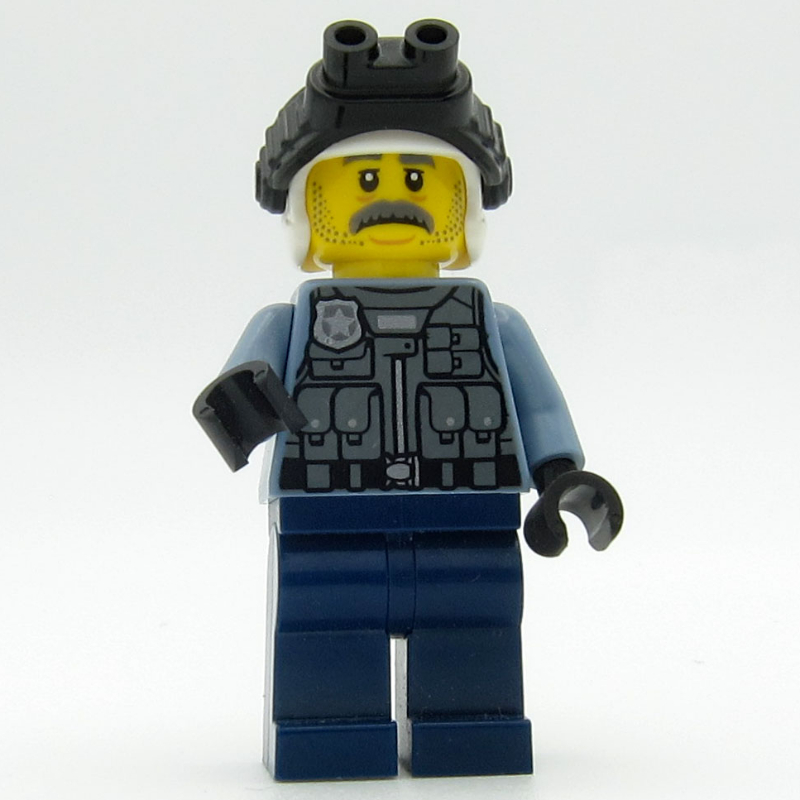 Lego Sam Grizzled, Helmet and Goggles