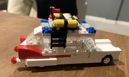 Retro Ghostbusters Ecto-1