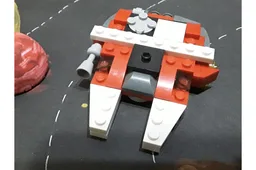 31013 - Millenium Falcon
