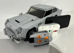10262 Aston Martin DB5 RC Conversion