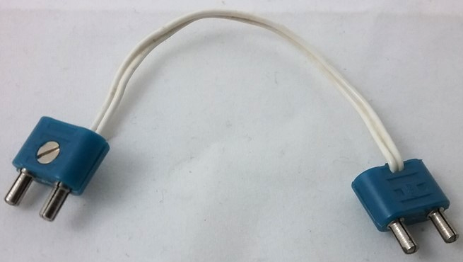 Lego Electric, Wire 12V / 4.5V with 2 Leads, 14 Studs Long with 2 Blue Electric, Connector, 2-Way Male Rounded Narrow Type 1 with Cross-Cut Pins (x466c14 / bb0141c01)