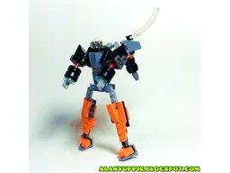 Transformer Dronebot version 2 from LEGO Creator set 31111: Cyber Drone