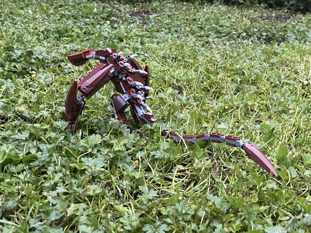 Lego MonsterVerse fan build - Mutaro 1:1000